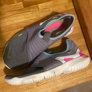 Nike Free Run Flyknit running shoes